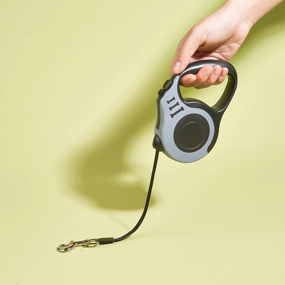 Zavero™ Retractable Dog Leash — Durable Nylon Travel Lead