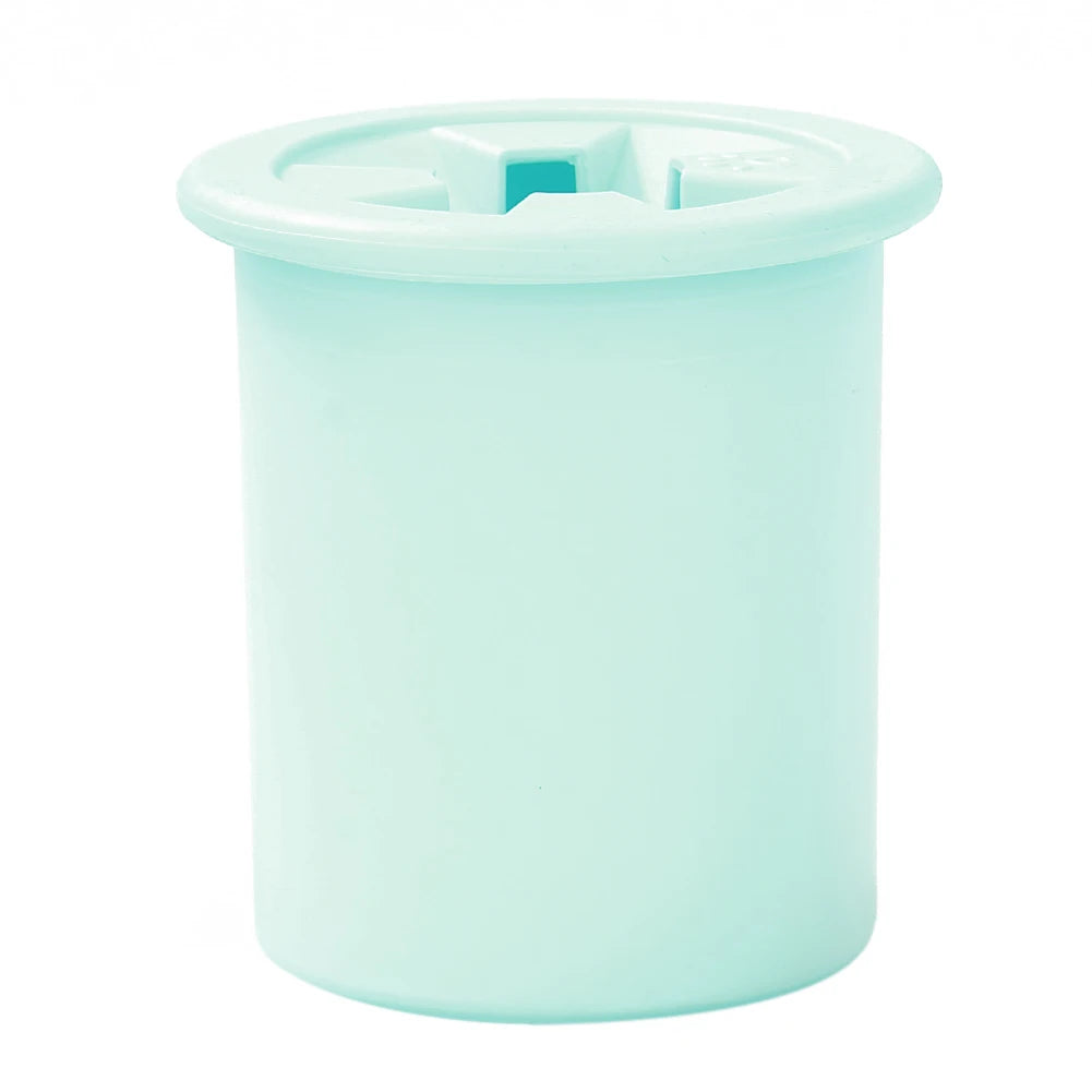 Paw wash cup with snap-on lid and paw-cleaning insert, mint green plastic