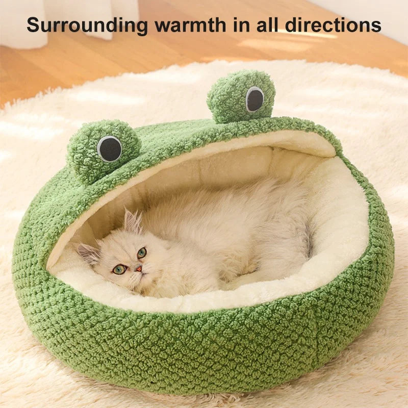 Zavero™ Frog Shape Cat Villa — Semi-Enclosed Warm Plush Nest