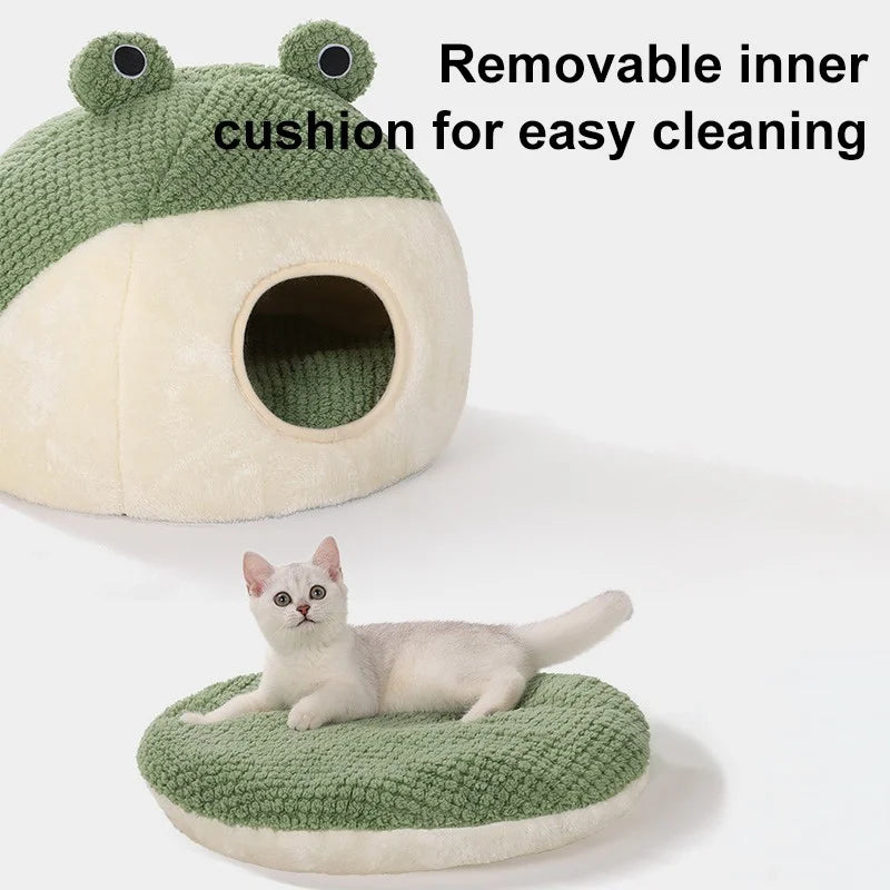 Zavero™ Frog Shape Cat Villa — Semi-Enclosed Warm Plush Nest