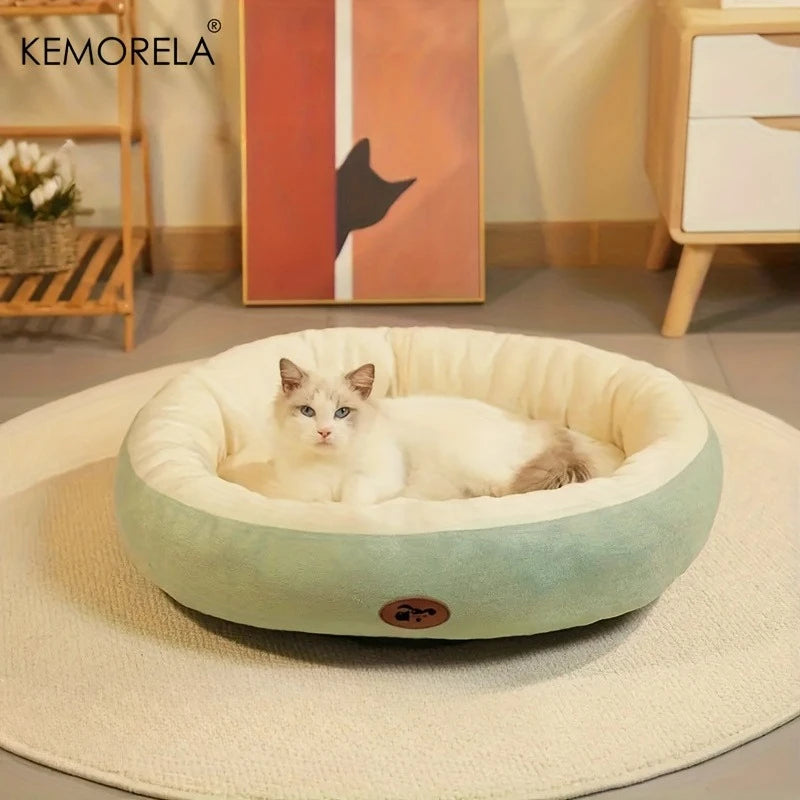 Zavero™ Oval Snuggle Cat Bed — Plush Warm Nest for All Seasons